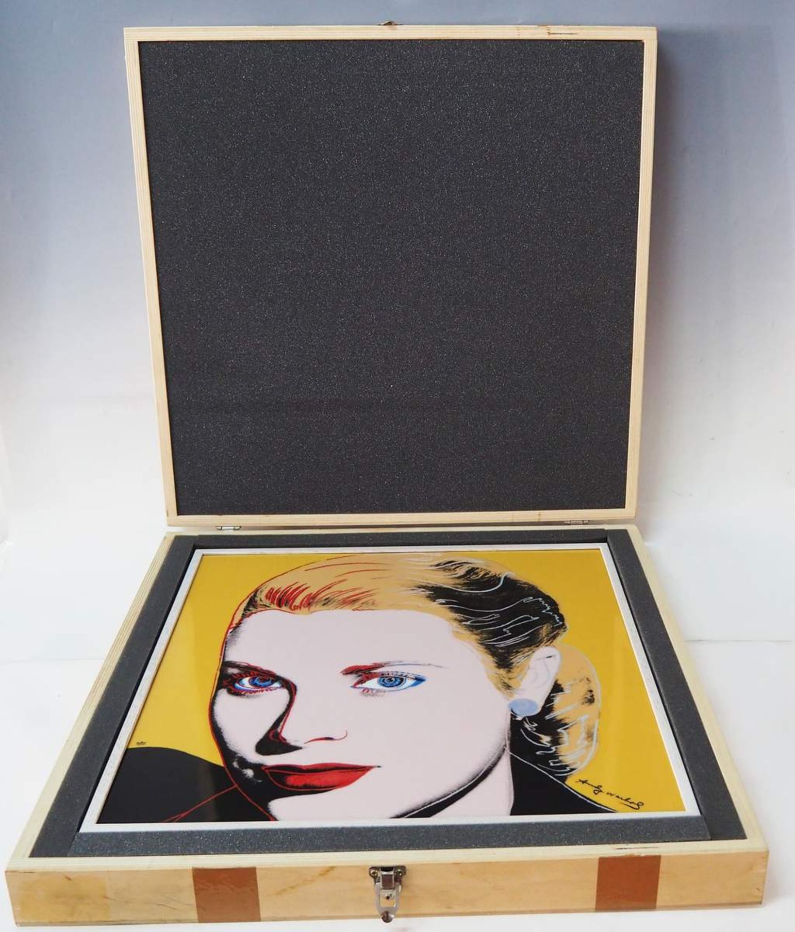 Nach ANDY WARHOL (1928 - 1987). Wandbild Porzellankachel Grace Kelly "Yellow". - Image 10 of 11