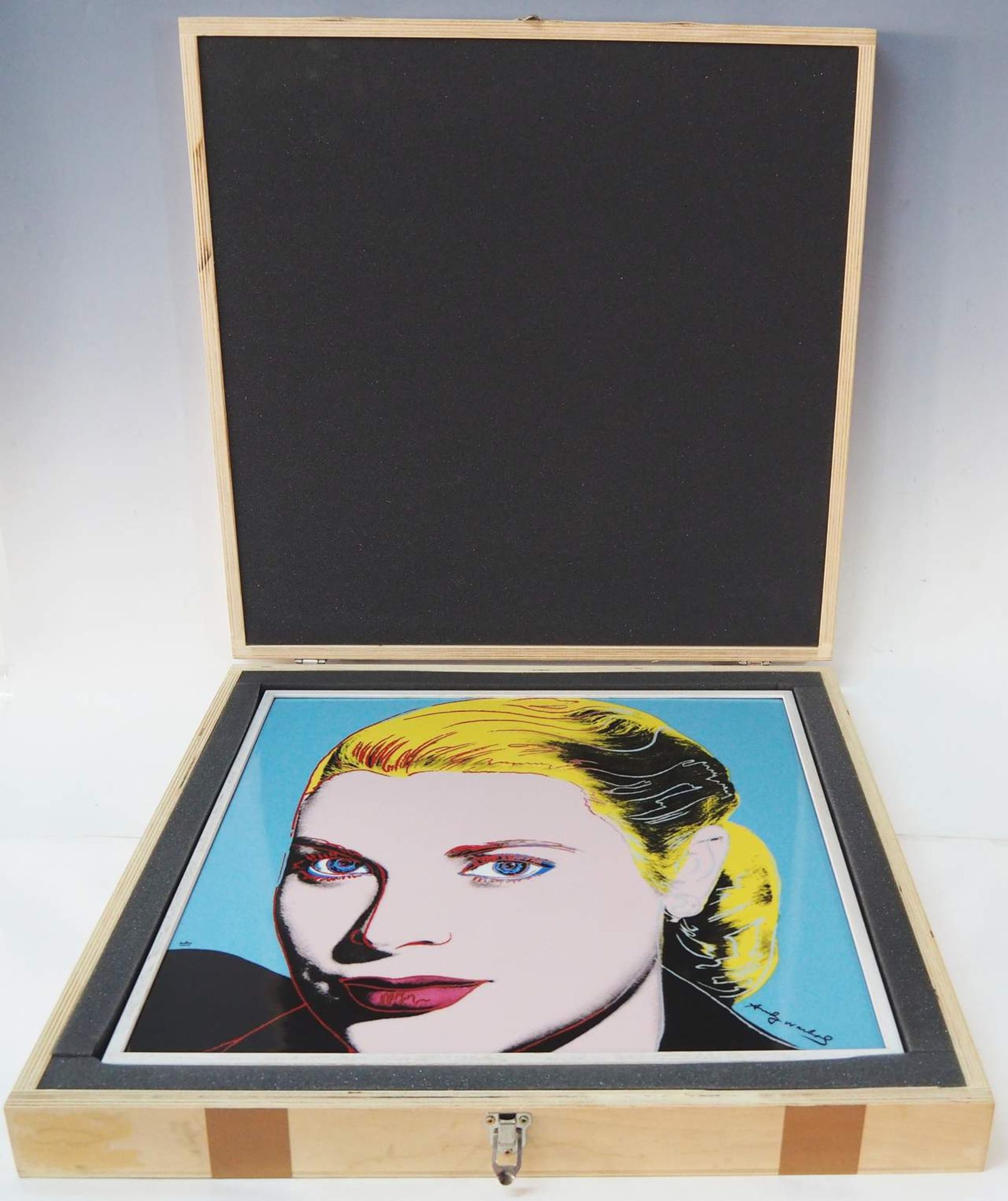 Nach ANDY WARHOL (1928 - 1987). Wandbild Porzellankachel Grace Kelly "Light Blue". - Bild 10 aus 11