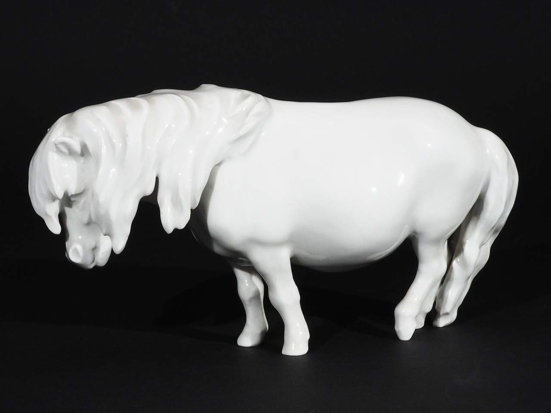 Shetland Pony, MEISSEN, nach1954 , Entwurf Heinrich Dranke (1903 Ratsiek - 1994 Berlin). - Image 2 of 7