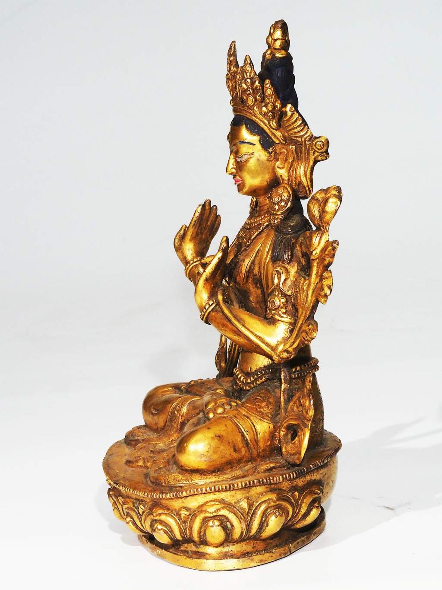 Göttin "Tara", Kupferbronze, Feuer vergoldet (24 kt.) - Bild 5 aus 7