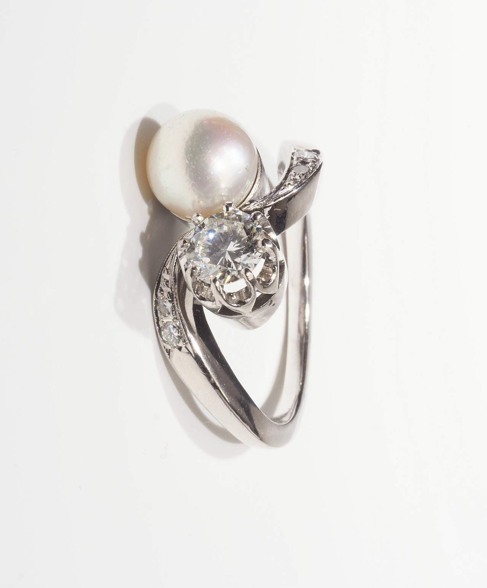 Ring mit Brillanten, Diamanten und Zuchtperle. - Image 2 of 8