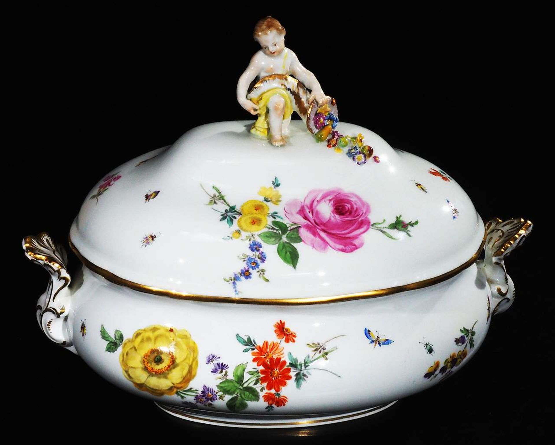 Amoretten-Terrine. MEISSEN, Anfang 20. Jahrhundert. - Image 2 of 6