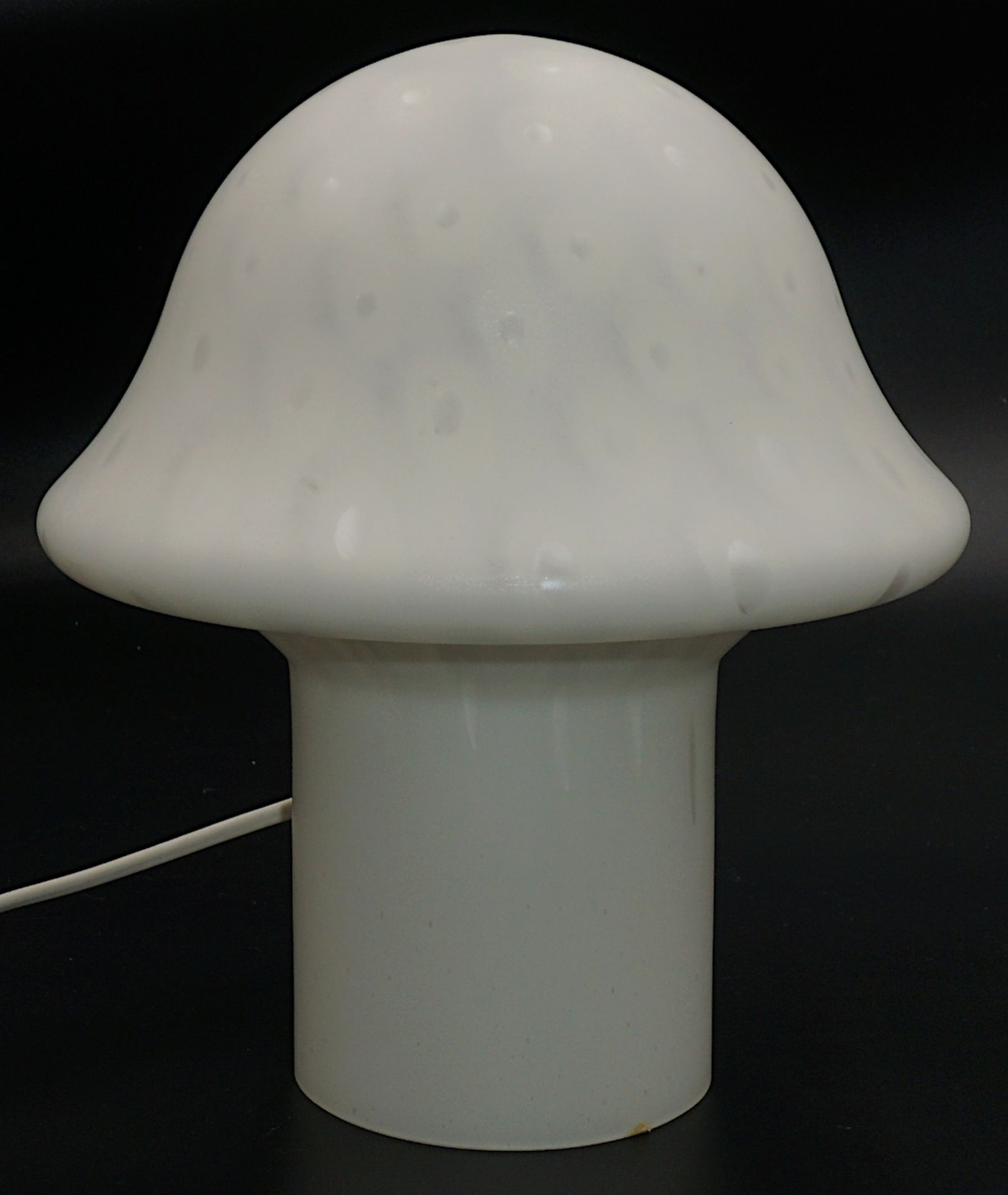 1 Tisch-/Pilzlampe PEILL & PUTZLER wohl 1950er/60er Jahre Milchglas u.a., H ca. 24cm, min. ber./Asp. - Bild 2 aus 2
