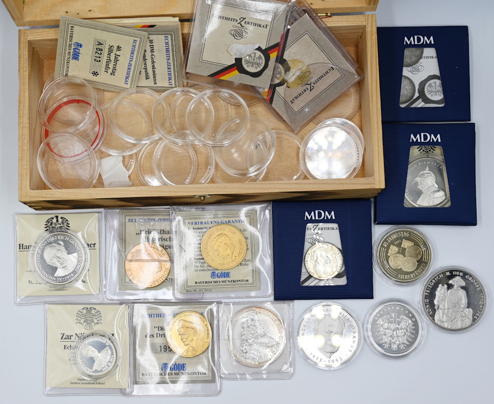 Konvolut Münzen / Medaillen z.T. Silber Kanada u.a. - Bild 8 aus 20