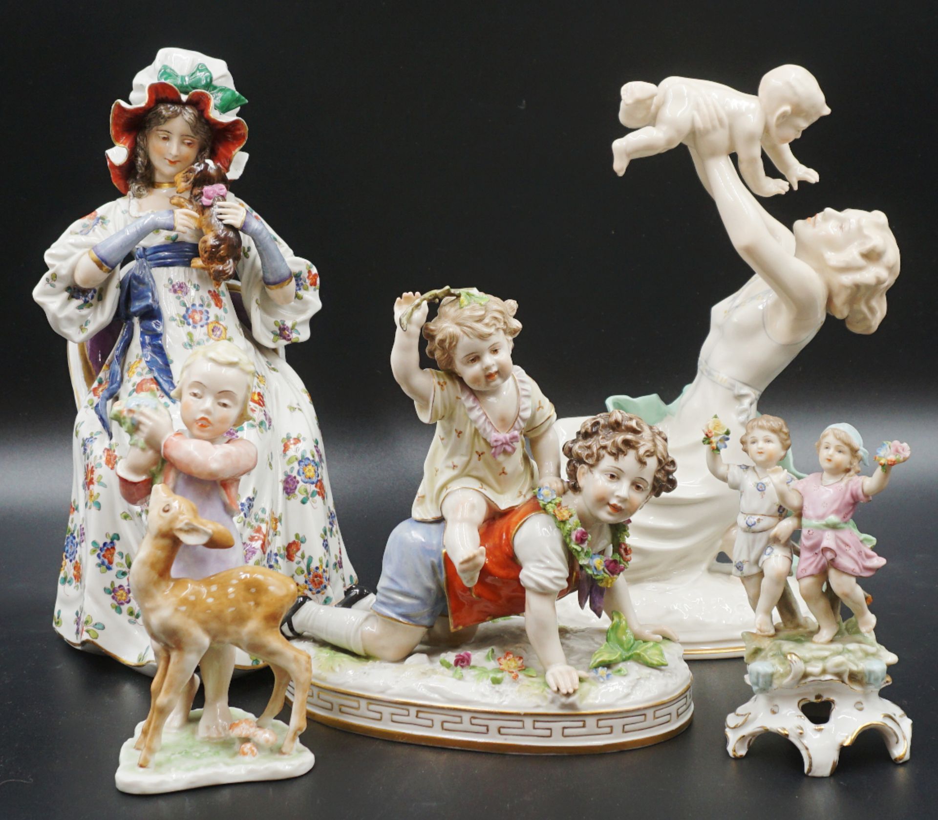 5 Porzellanfiguren: ROSENTHAL "Mädchen mit Rehkitz", Modell "1665", H ca. 17cm