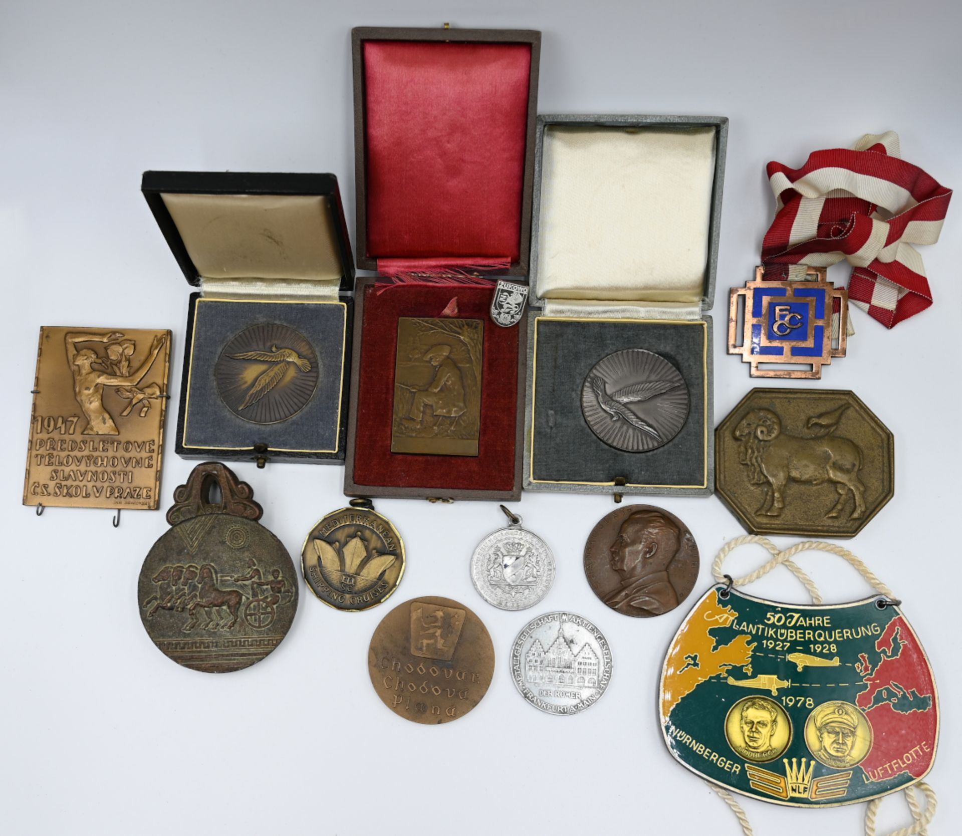 1 Konv. Medaillen, Plaketten u.a. versch. z.B.: "Brieftauben", "Landwirtschaftskammer",