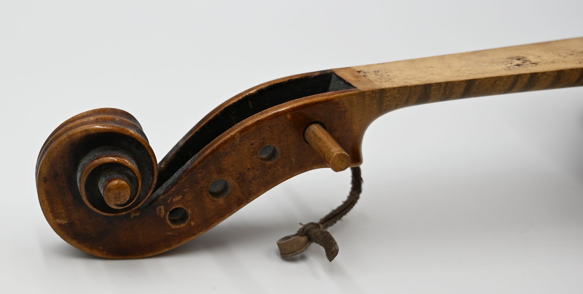 1 Geige lt. EL 1920, innwandiger Klebezettel "Antonius STRADIVARIUS Cremonensis 1736", besch. (Steg/ - Bild 3 aus 3