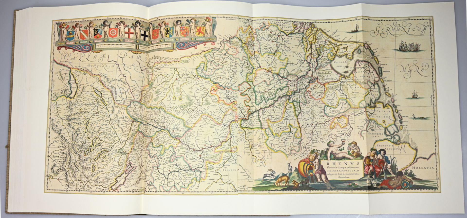 1 kleines Konv. Bücher: 1 Faksimile "Novus Atlas Absolutisimus" Verlag: Johannes JANNSON Amsterdam 1 - Image 3 of 4