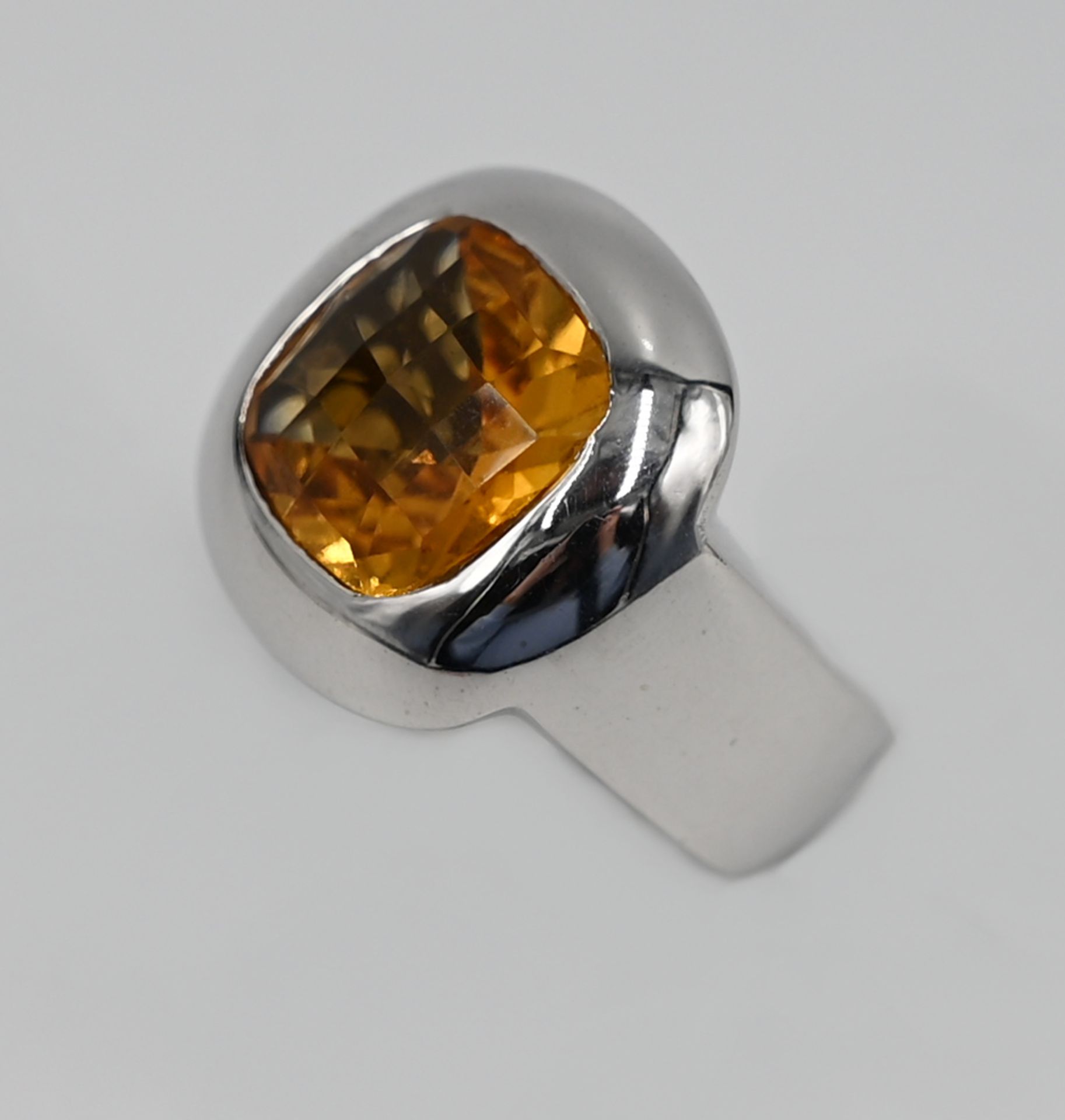 1 Damenring WG 18ct. lt. EL gek. Juwelier BUCHERER mit Citrin, ca. Ringgröße 49/50, Gesamtgewicht ca - Image 2 of 2