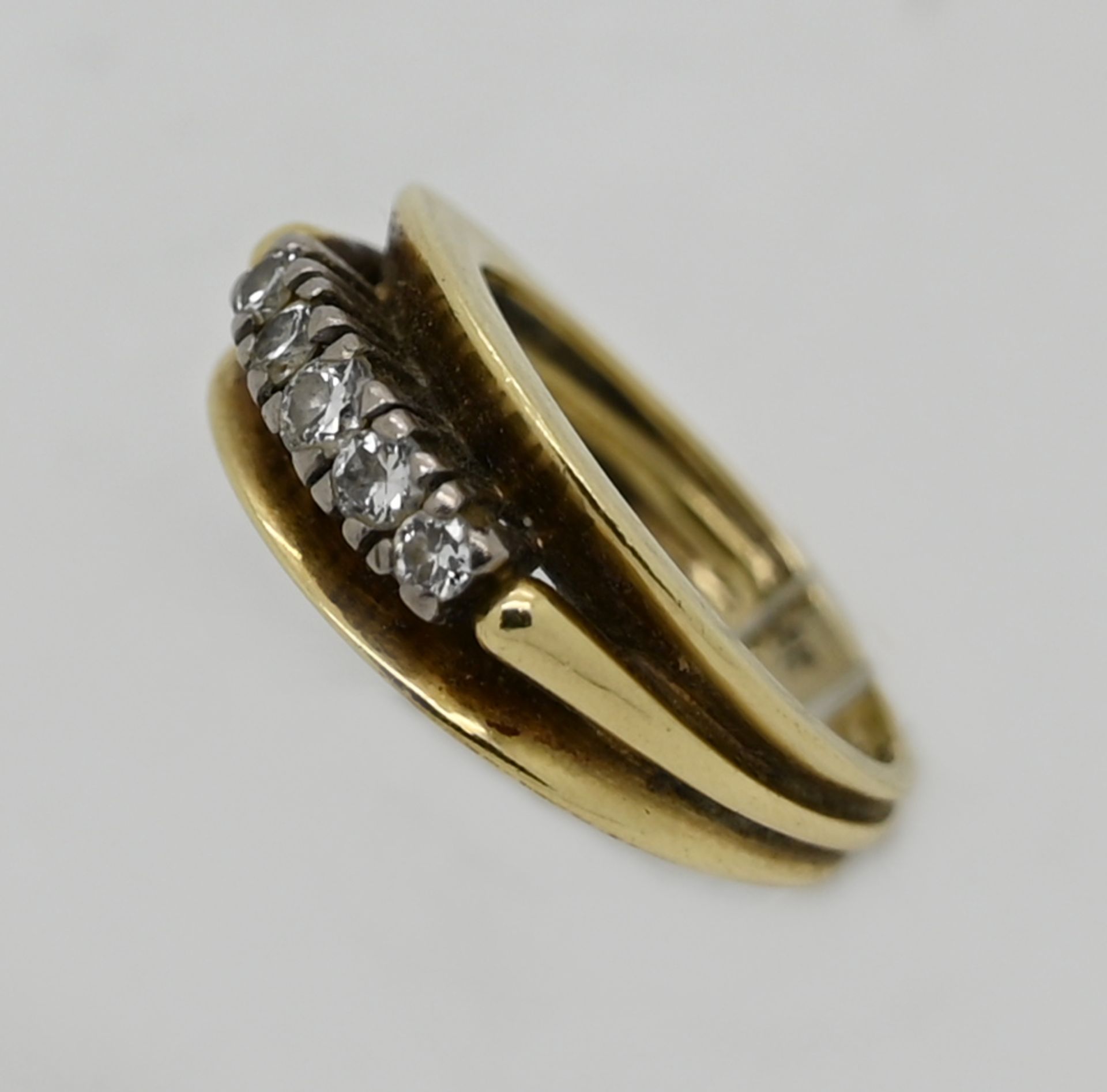 1 Damenring GG 14ct. mit 5 Brill. bis max. ca. 0,1ct., ca. Ringgröße 56, Tsp. - Bild 2 aus 2