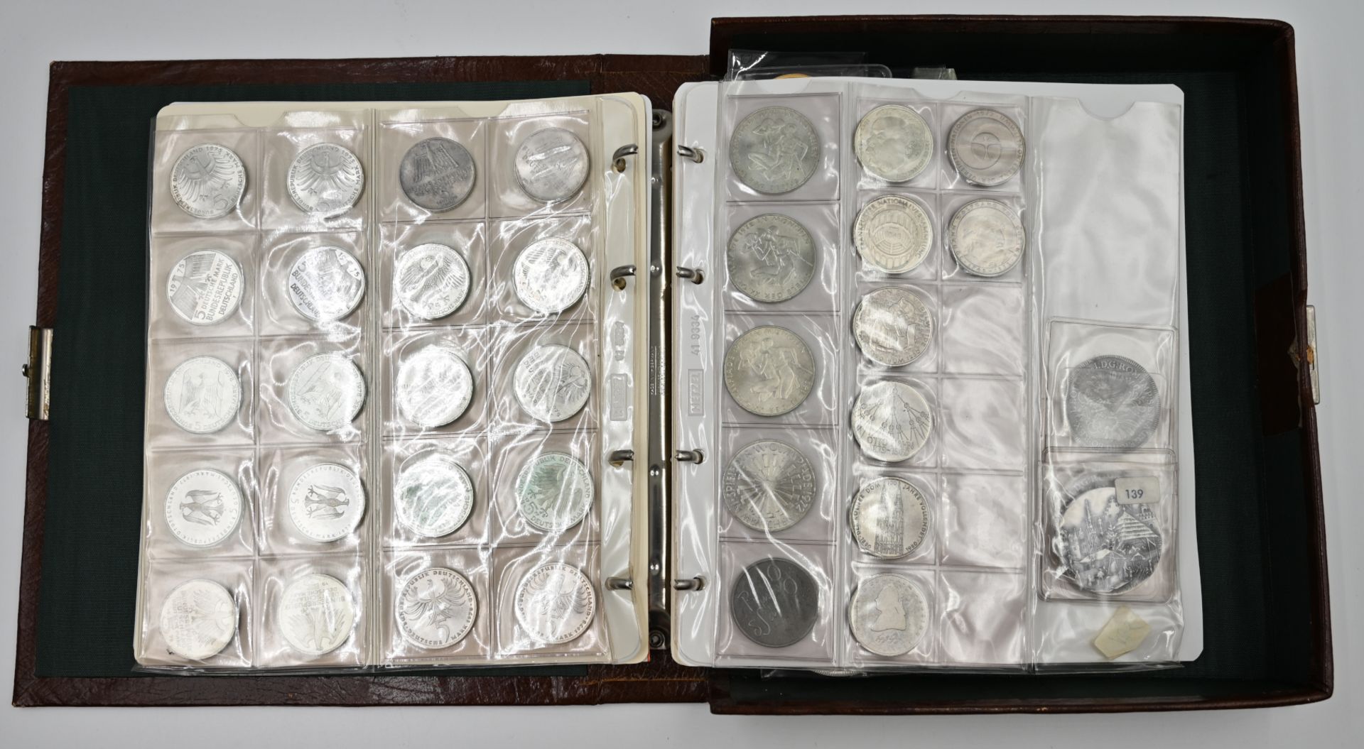 1 Konv. Münzen/Medaillen GG Silber u.a. Österreich "100 Cor", BRD 5/10DM, "Maria Theresia" u.a. im A - Bild 2 aus 3