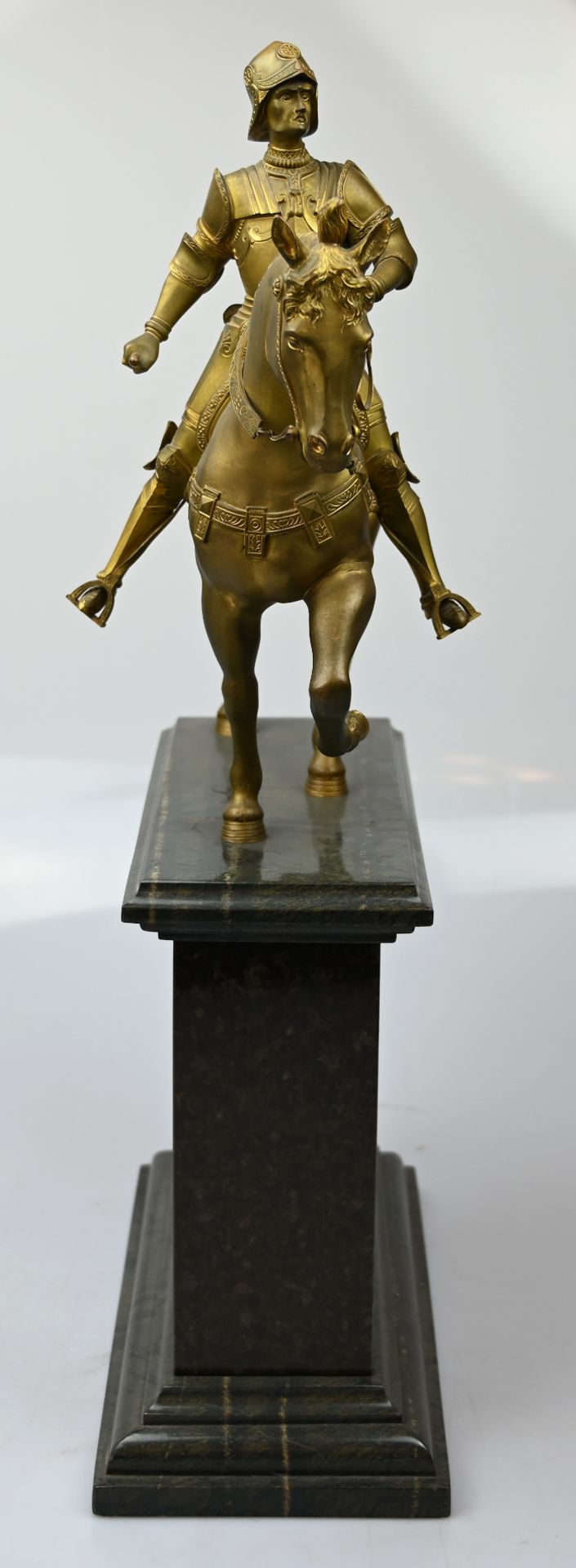 1 Plastik wohl Bronze feuervergoldet, unsign. "Reiterstandbild des Bartolomeo Colleoni", - Image 3 of 6