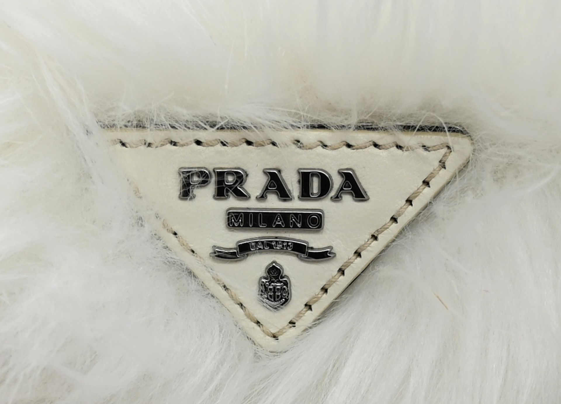 1 Damenhandtsche/Clutch PRADA helles Kunstfell mit Garantieschein gek. 2011, - Image 4 of 4