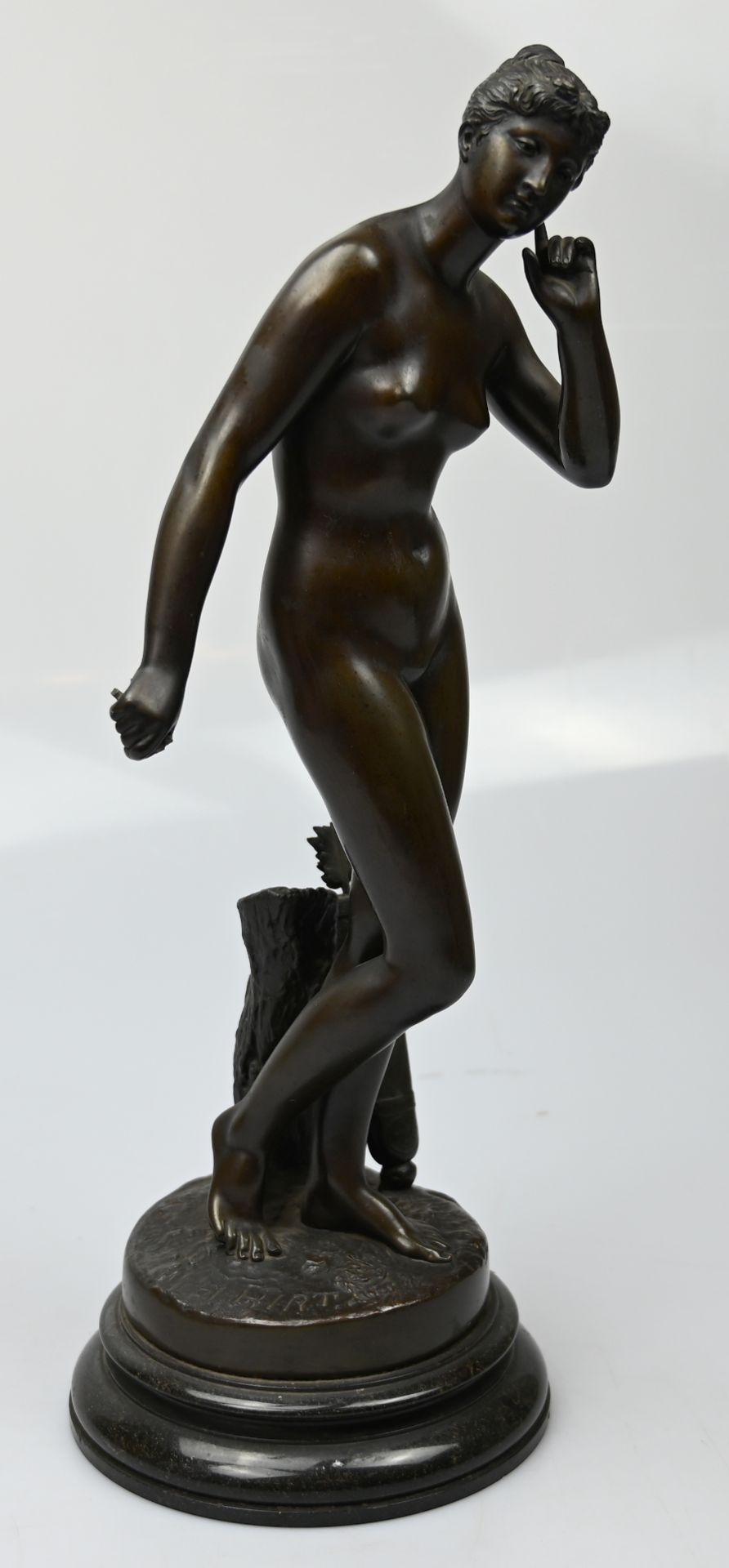 1 Plastik Bronze auf Plinthe sign. I. HIRT (wohl Johannes H. 1859-1917) "Diana-Die Göttin der Jagd", - Image 4 of 6