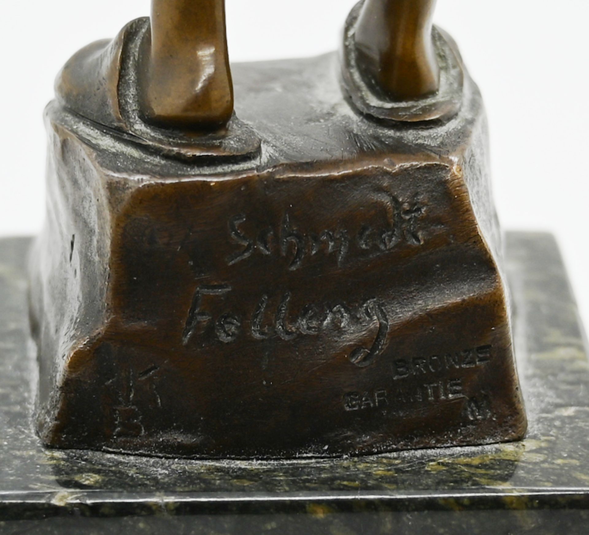 1 Bronzefigur rücks. sign. SCHMIDT-FELLING (wohl Julius Paul S.-F. 1835-1920) - Image 4 of 6