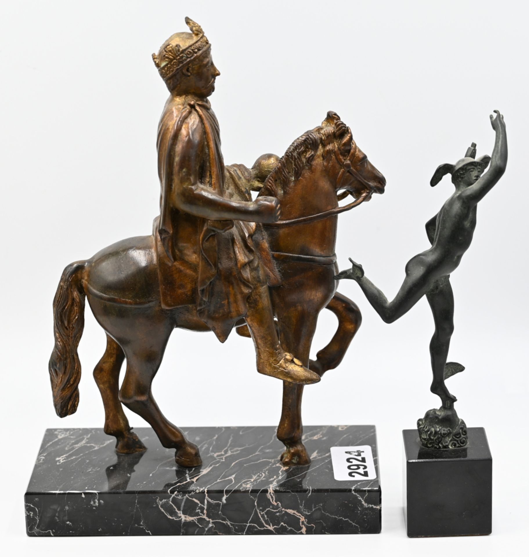 2 Plastiken wohl Bronze nztl., unsign., "Reiterstatuette Karls des Großen", "Fliegender Merkur" (Kop - Image 3 of 4