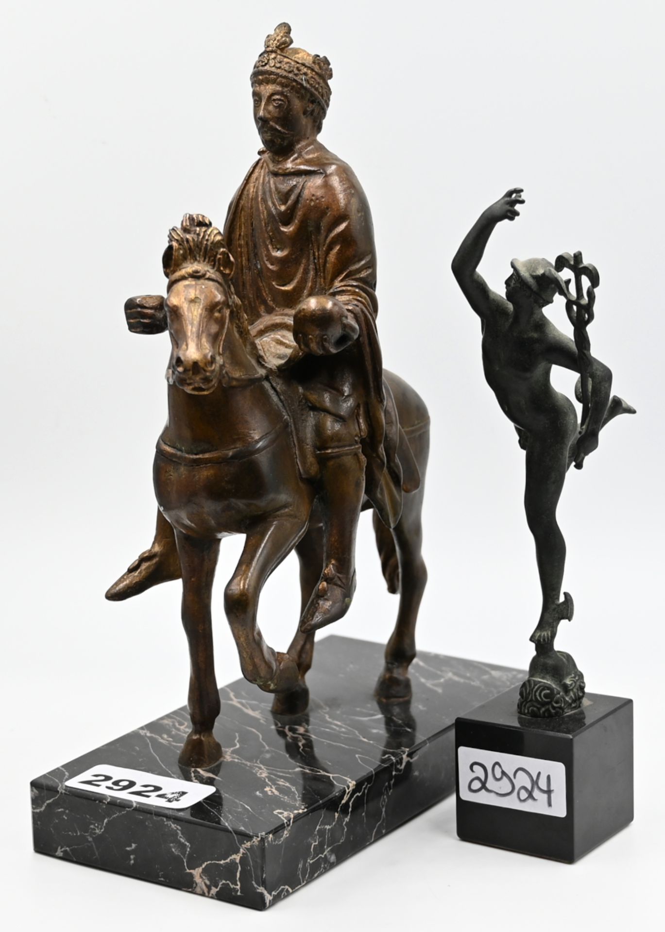 2 Plastiken wohl Bronze nztl., unsign., "Reiterstatuette Karls des Großen", "Fliegender Merkur" (Kop