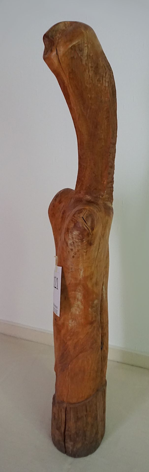 1 Holzfigur "Mensch" von Wolfgang PIETSCHMANN, H ca. 132cm, Asp. - Bild 2 aus 3