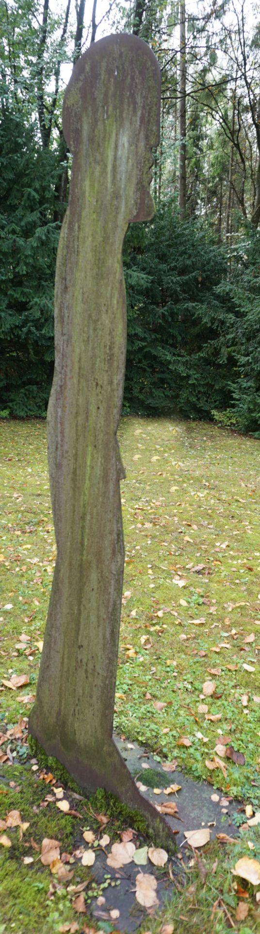 1 Stahlskulptur "Figur 1000" mit natürlicher Rostpatina, 1987, von Horst ANTES (*1936), - Bild 2 aus 3