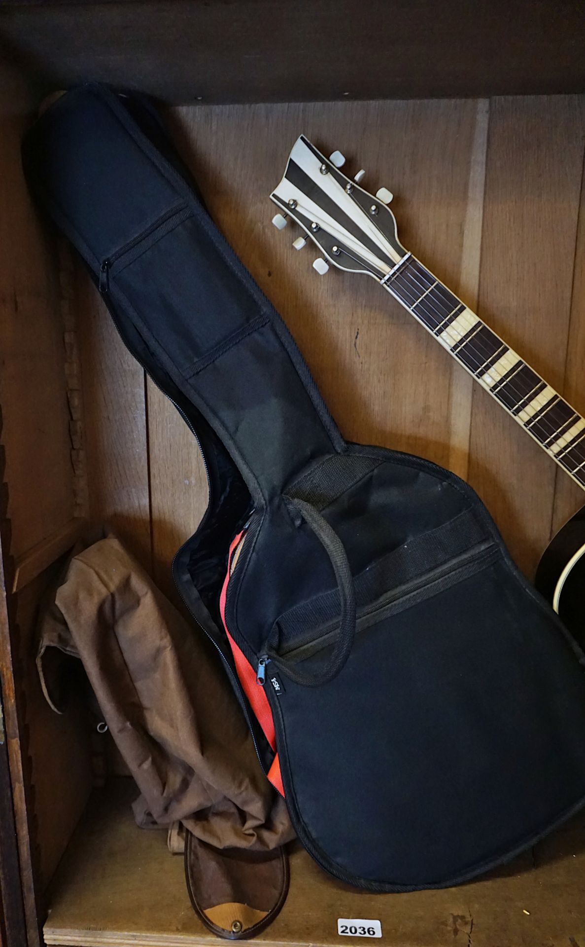 1 Gitarre FRAMUS-WERKE, Bavaria Modell 75L, 1 Elektrogitarre IDEAL, je mit Tragetasche - Bild 2 aus 3