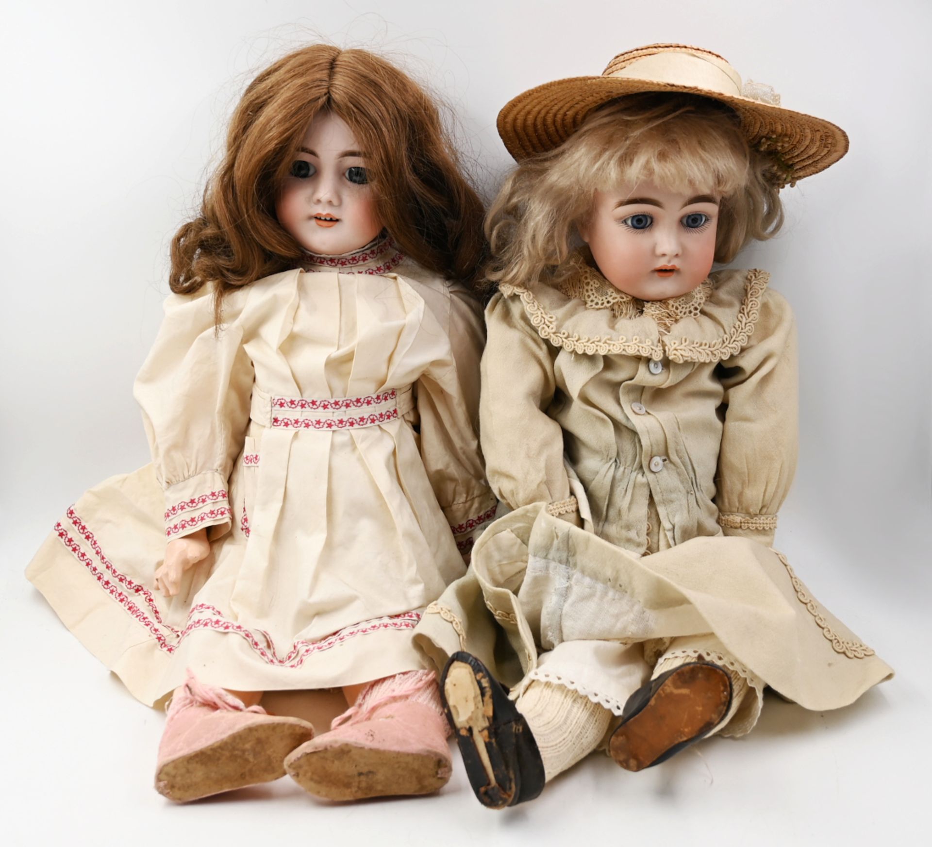 1 Konv. Puppen (ca. 16 Stück) z.T. Porzellankopf/Anfang 20. Jh. z.B. Franz SCHMIDT&Co., wohl Gebrüde