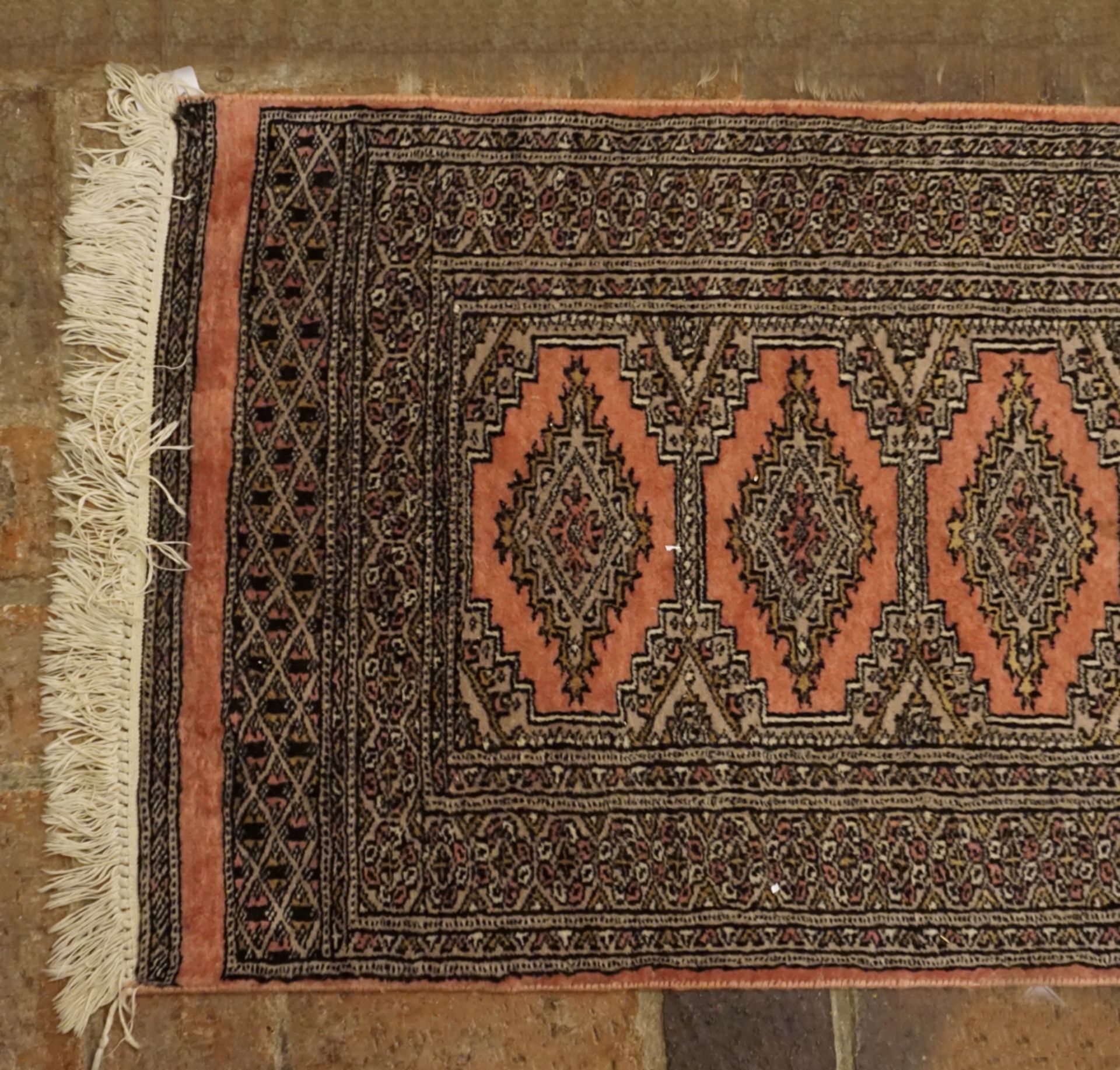 6 Orientteppiche 20. Jh. z.T. SAMARKAND, bis ca. 182x108cm, z.T. Fransen, z.T. besch., je Gsp. - Bild 2 aus 6