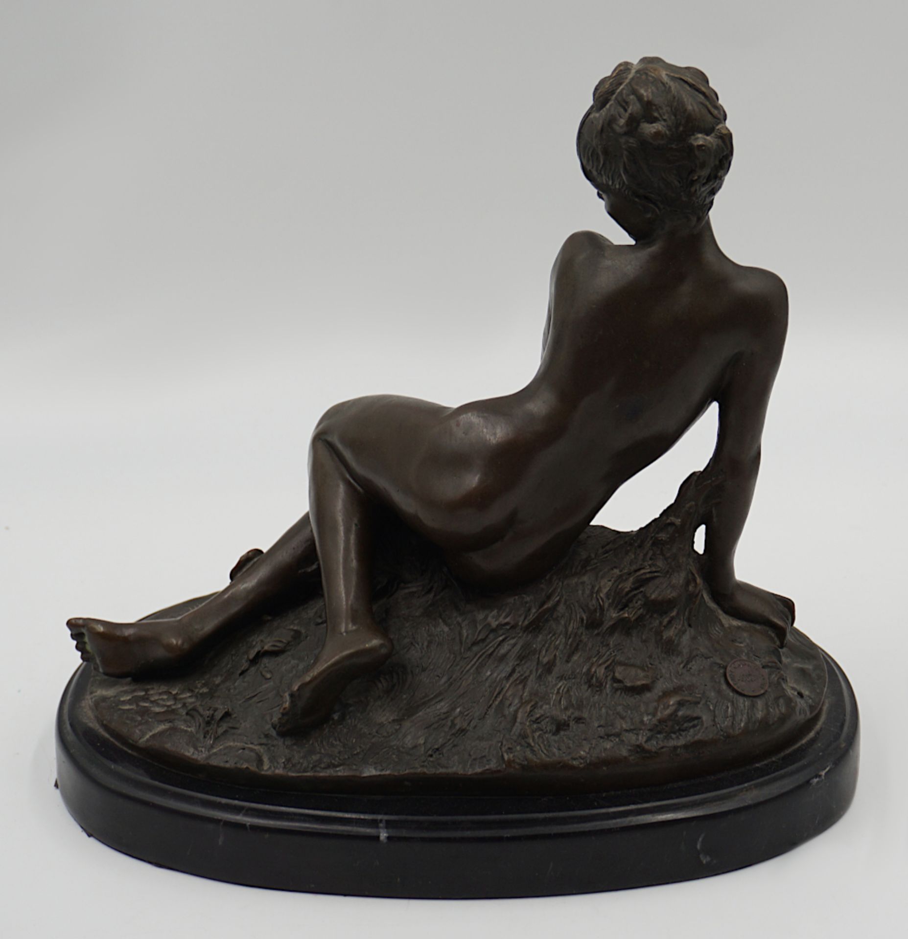 1 Bronzefigur am Sockel sign. Léon BERTAUX (wohl 1827-?) "Madame Léon BERTAUX" mit Pariser Gießereis - Bild 3 aus 6