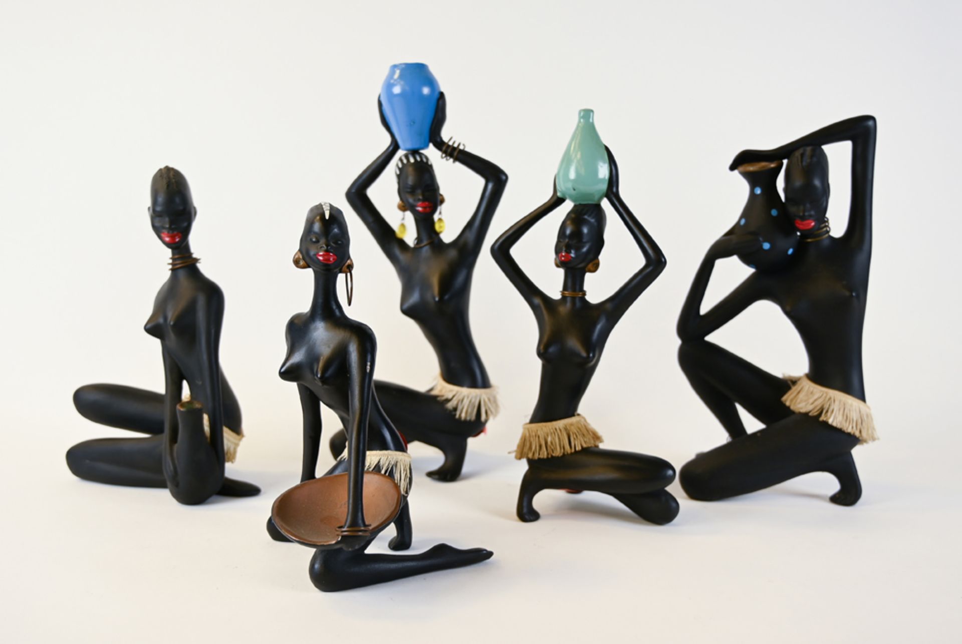 Fünf Keramikfiguren, Cortendorf