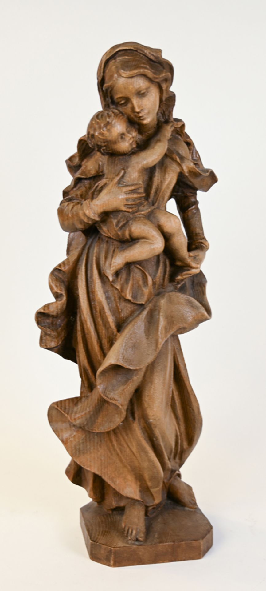 Holzskulptur, 'Maria mit Christuskind'