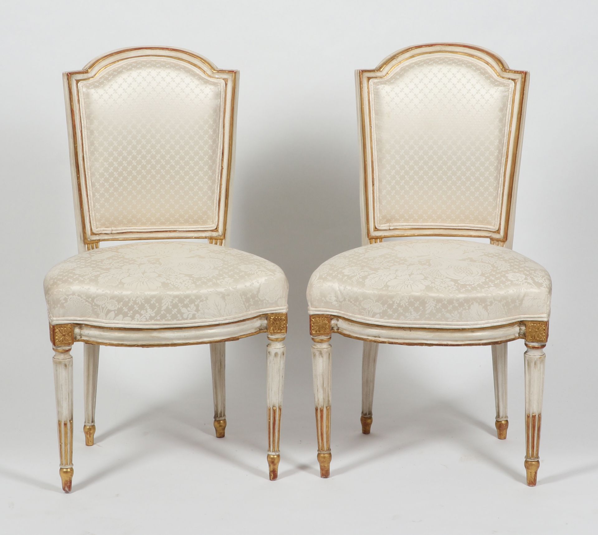 Zwei Stühle, Louis-Seize-Stil