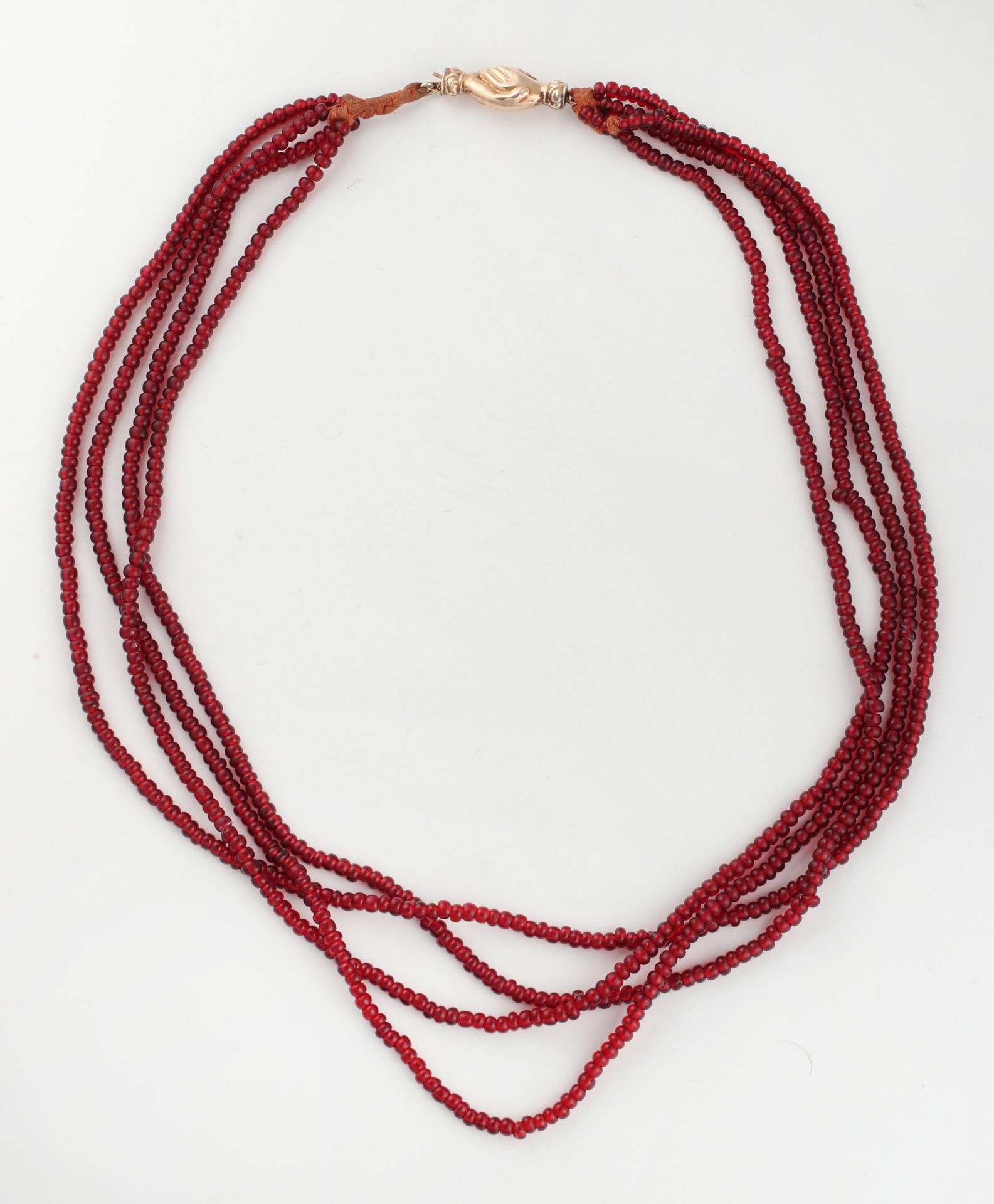 Collier, vierreihig, aus roten