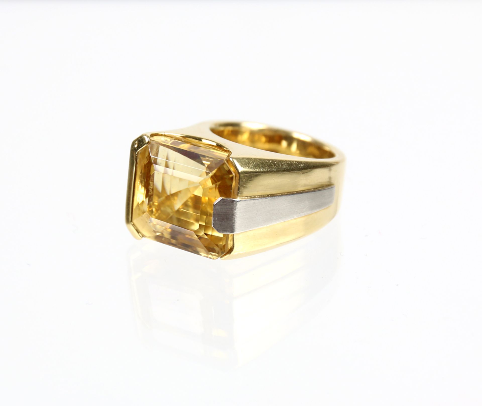 Ring mit Goldtopas