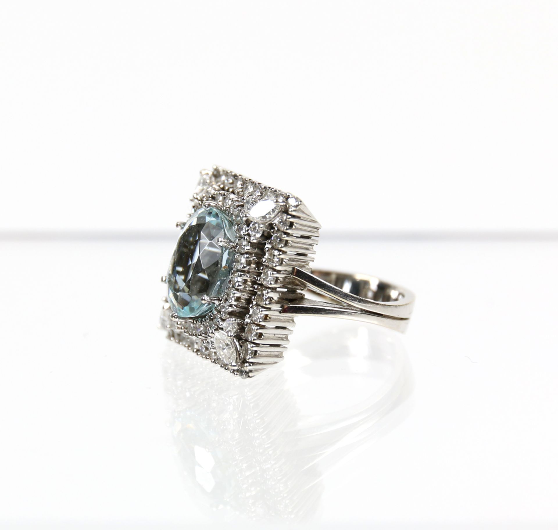 Ring mit Aquamarin ca. 7,5ct. - Bild 2 aus 6