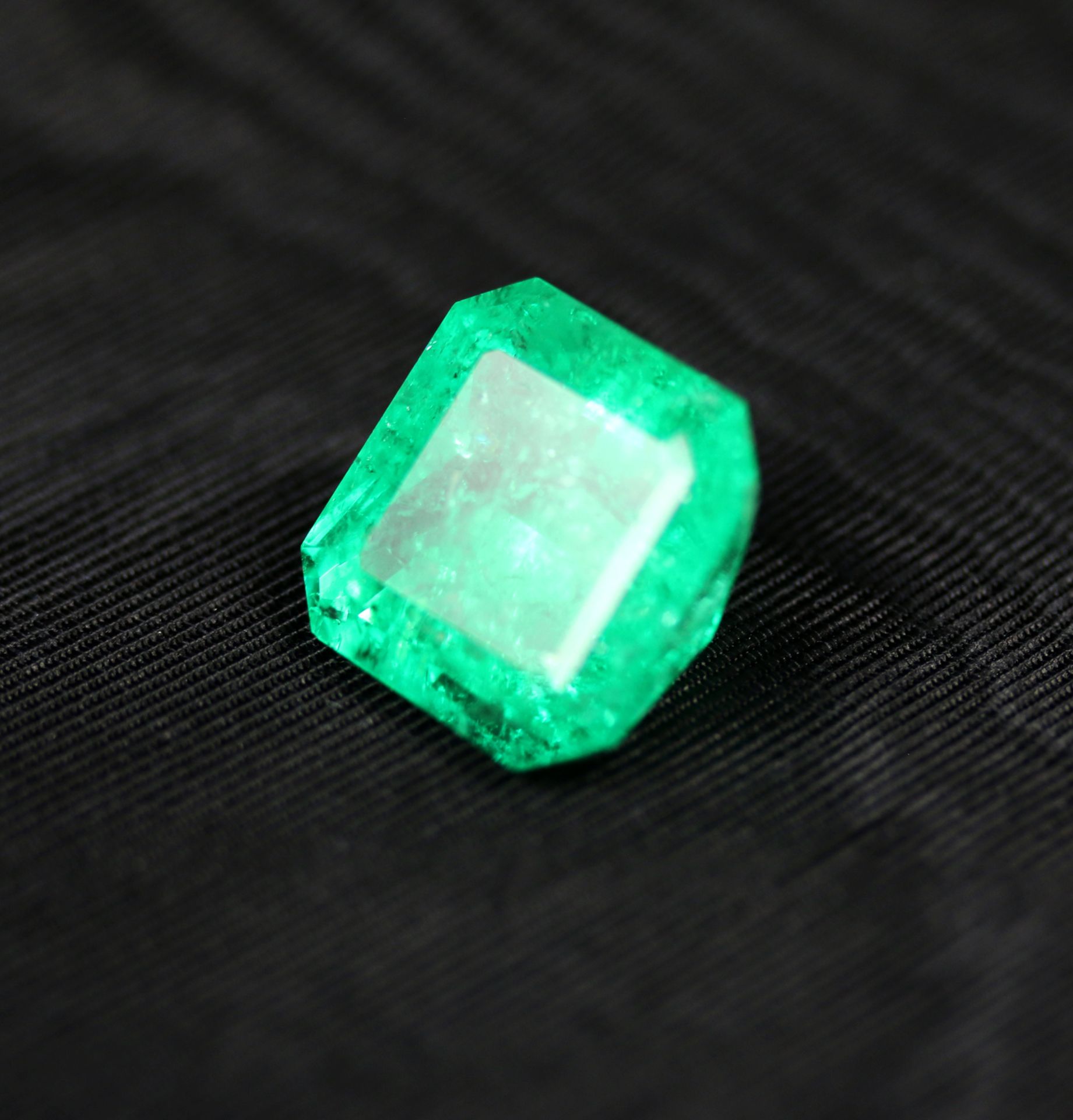 Smaragd, lose - ca. 29,25ct. - Bild 7 aus 7