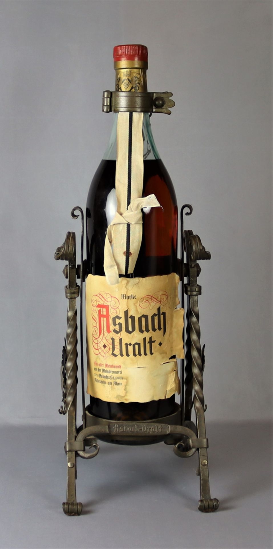 Flasche Weinbrand '"Asbach Uralt", mit Inhalt, ungeöffnet, Wachssiegel nicht gebrochen, aus Eisen g - Image 2 of 2