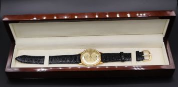 Herrenarmbanduhr 585er Gold, Marke Glashütte DDR 1986, ungetragen, Krokodillederarmband, originale 