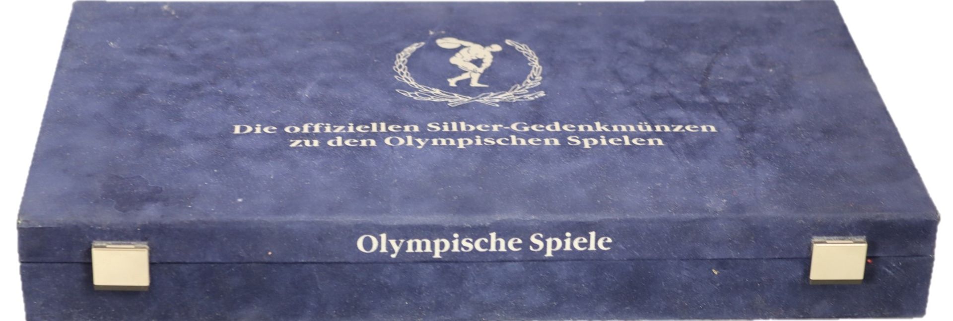 Münzkoffer für die Münzen der Olympischen Spiele, blauer Samt, sehr guter Zustand,