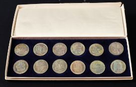 Lot von 12 Medaillen mit kirchlichen Motiven in Aufbewahrungsschachtel, 1967
