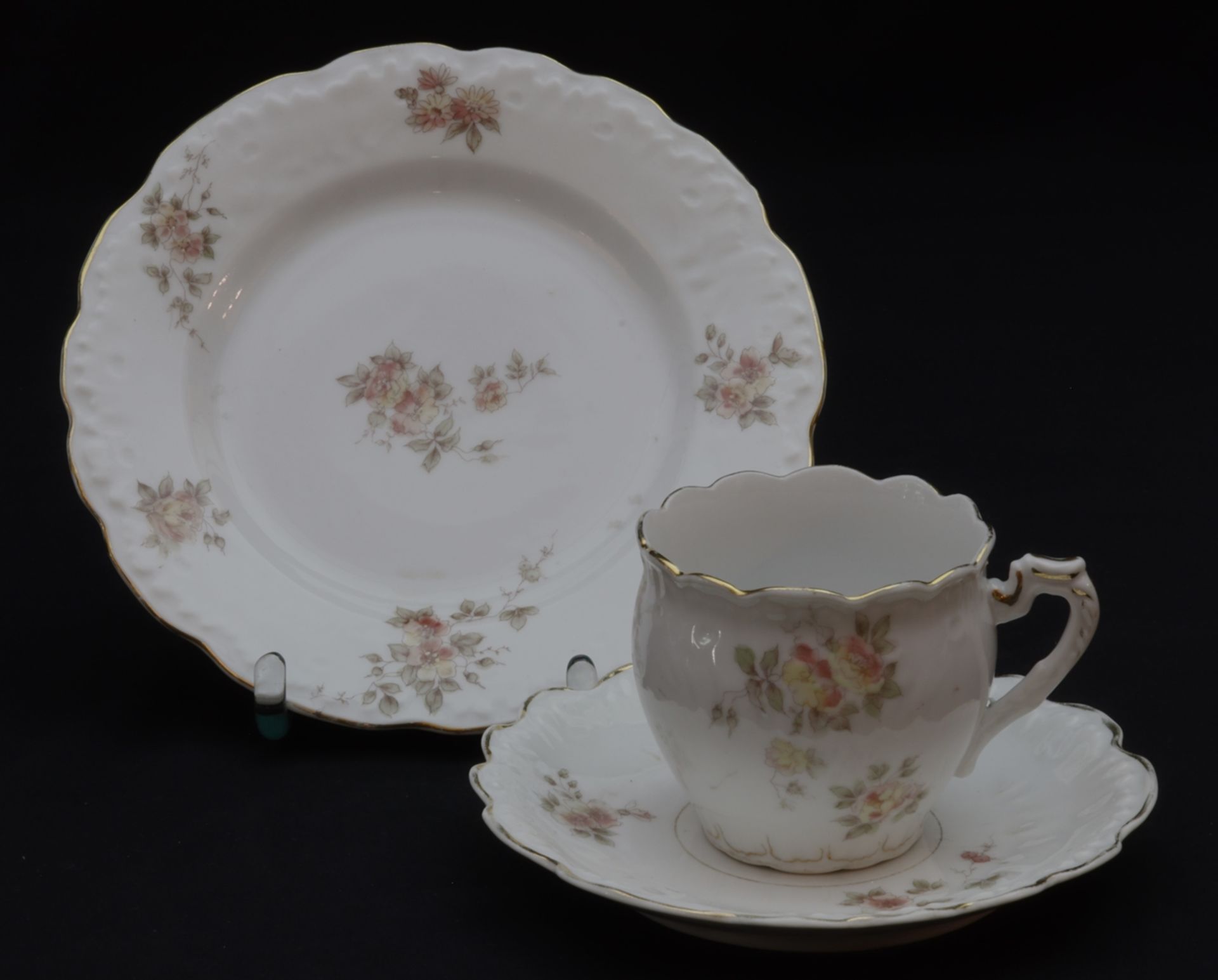 Vitrinen Tasse dreiteilig, deutsch um 1900