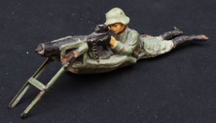 Militärisches Spielzeug, Soldat an Maschinengewehr, Elastolin Germania aus der Zeit des 2. WK, Deut