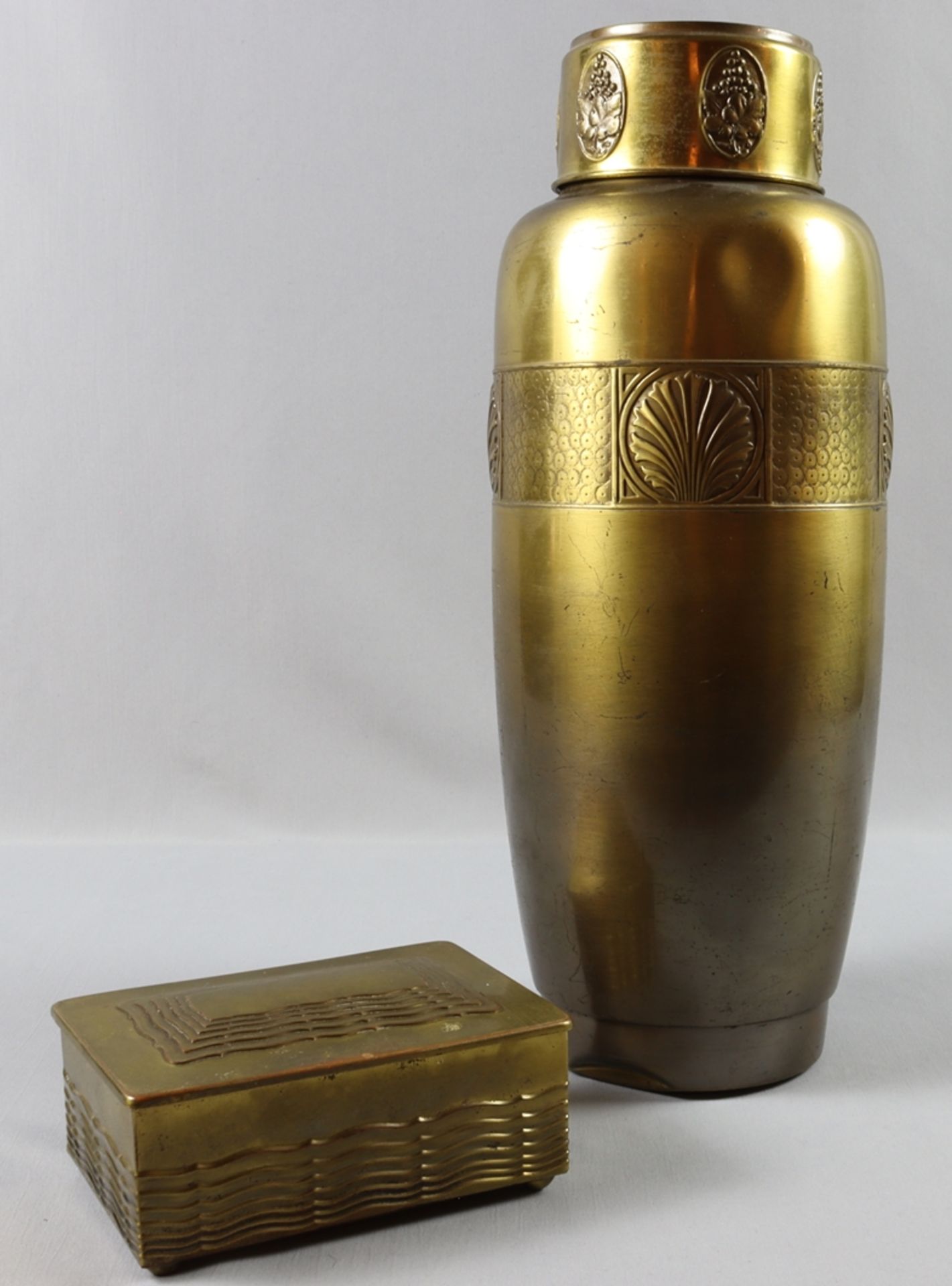 Art Deco Urnenvase plus Zigarettendose, Deutsch um 1920-30 