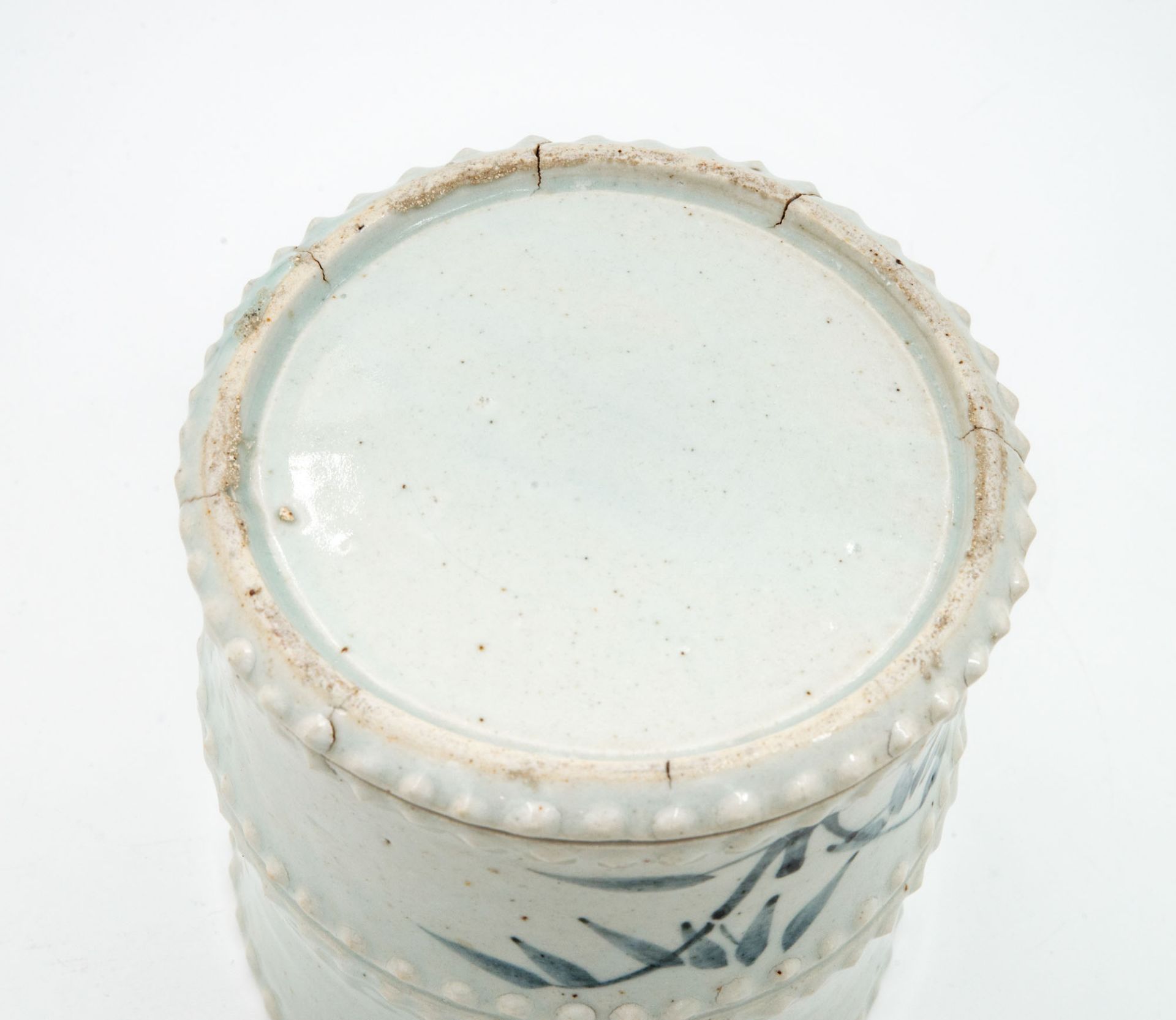 A Large Blue and White Porcelain Brush Pot, Korea, Late Joseon Dynasty, Early 20th Century - Bild 5 aus 5