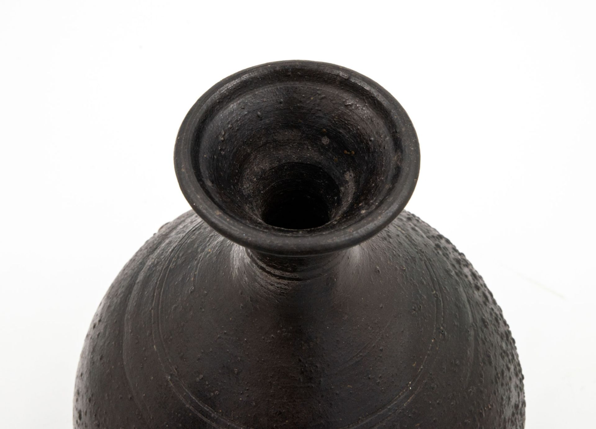A Black Glaze Vase, Prob. Song Dynasty, 11th/12th Century - Bild 3 aus 4