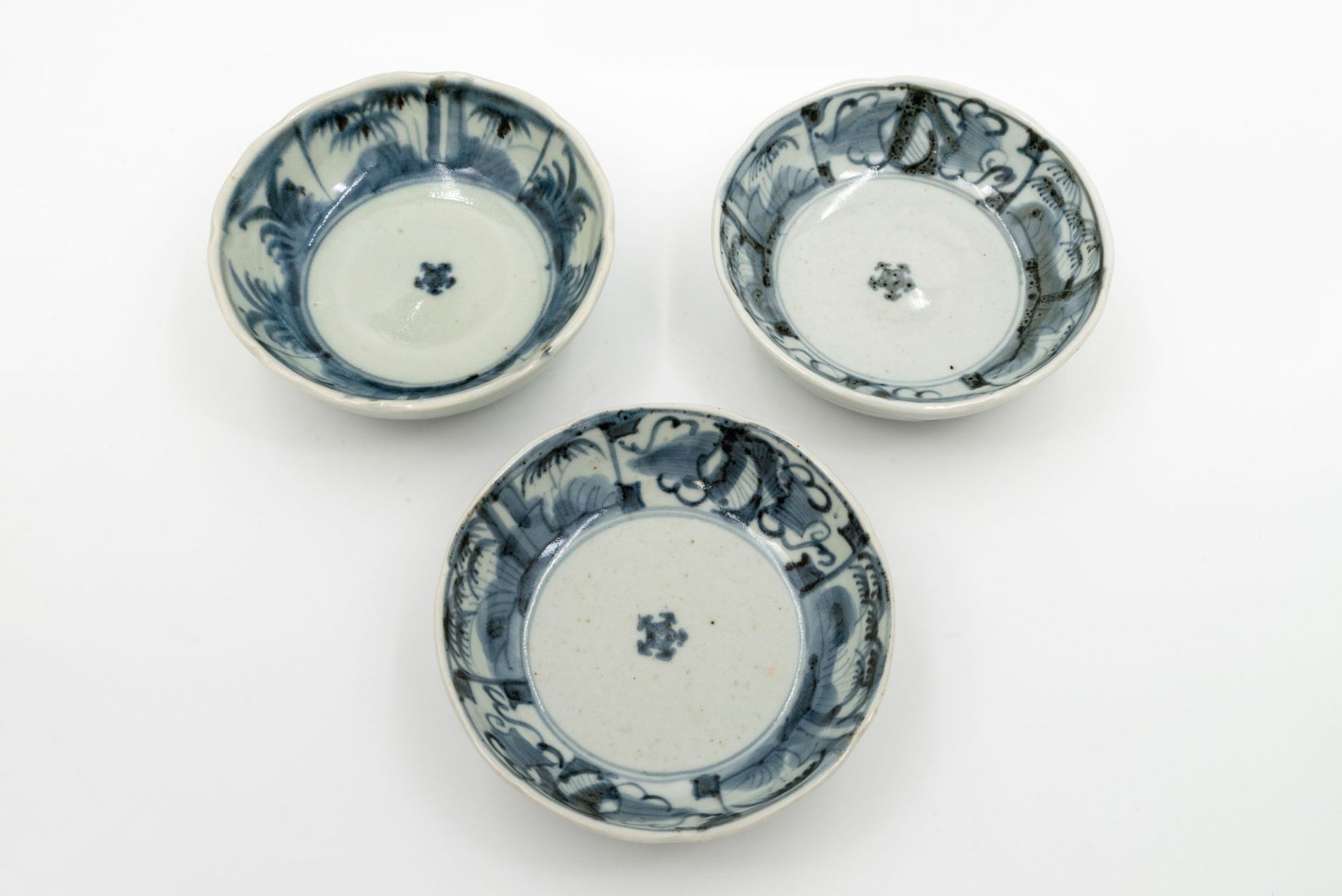 Three Blue and White Porcelain Swatow Deep Plates in the Yongle Style, China, Mid 19th Century