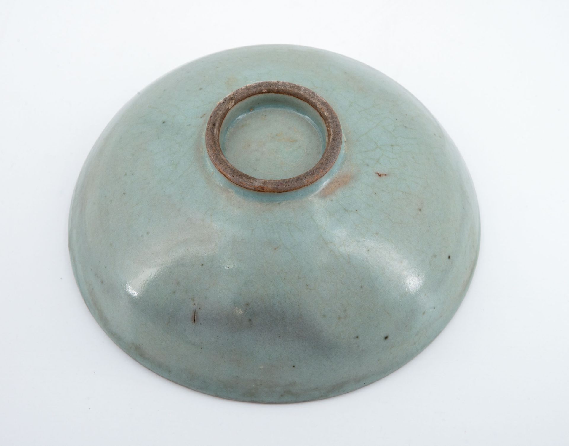 A Rare Celadon Stoneware Bowl, Korea, Goryeo Dynasty, 13/14th Century - Image 3 of 3