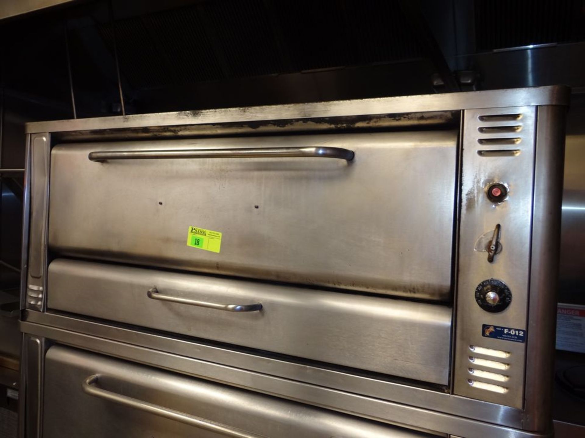 (1) Blodgett Gas Pizza Oven. Model 1048