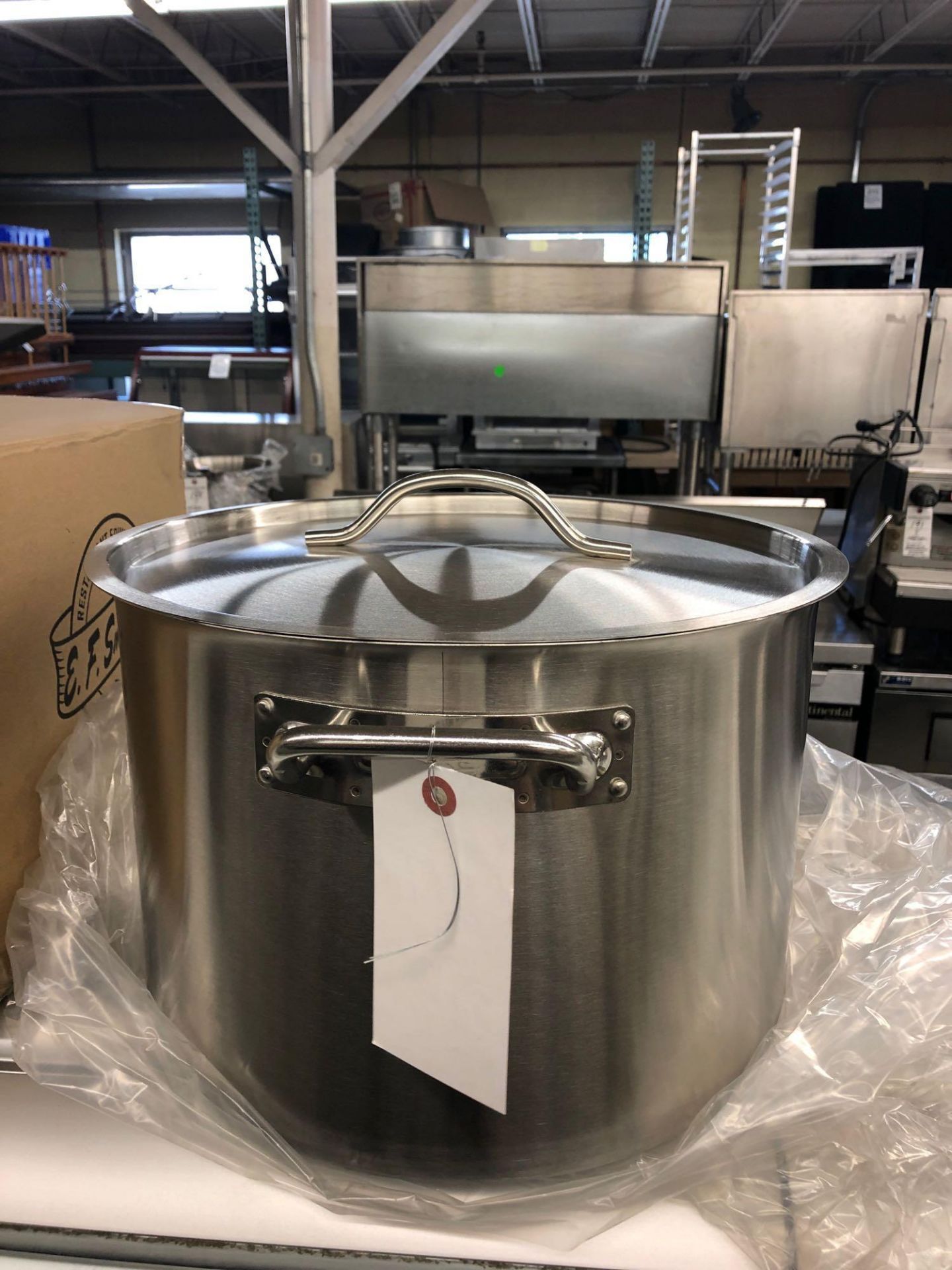 24 L stainless steel stock pot with cover