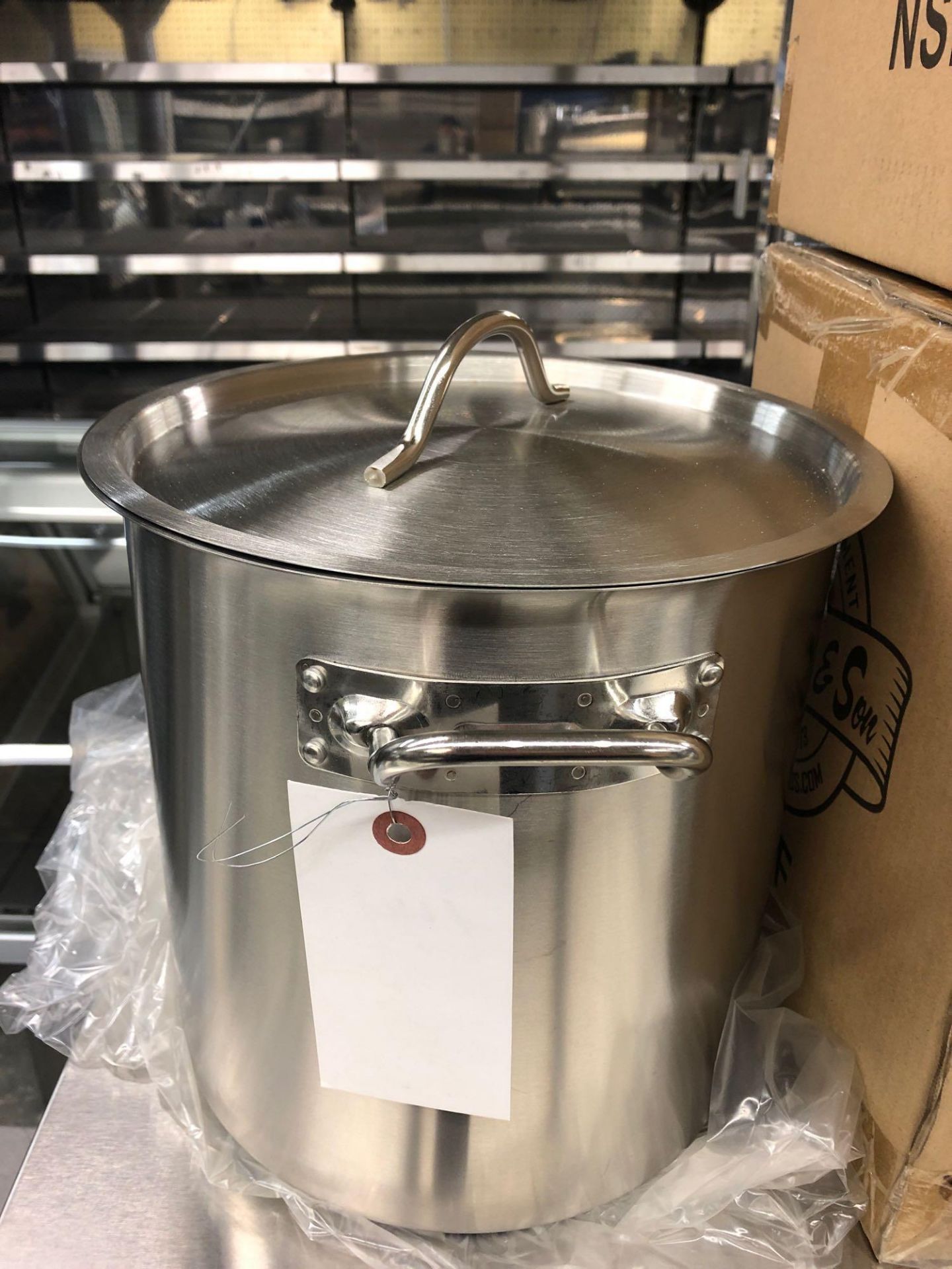 12 L stainless steel stock pot with cover