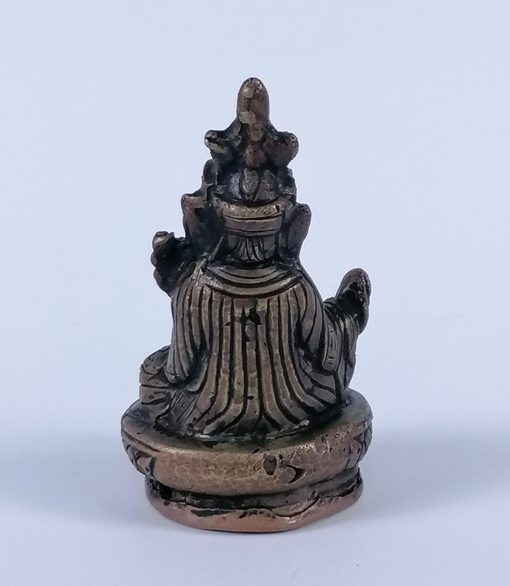 Bronzener Padmasambhava, Tibet, 17./18. Jh. - Bild 3 aus 4