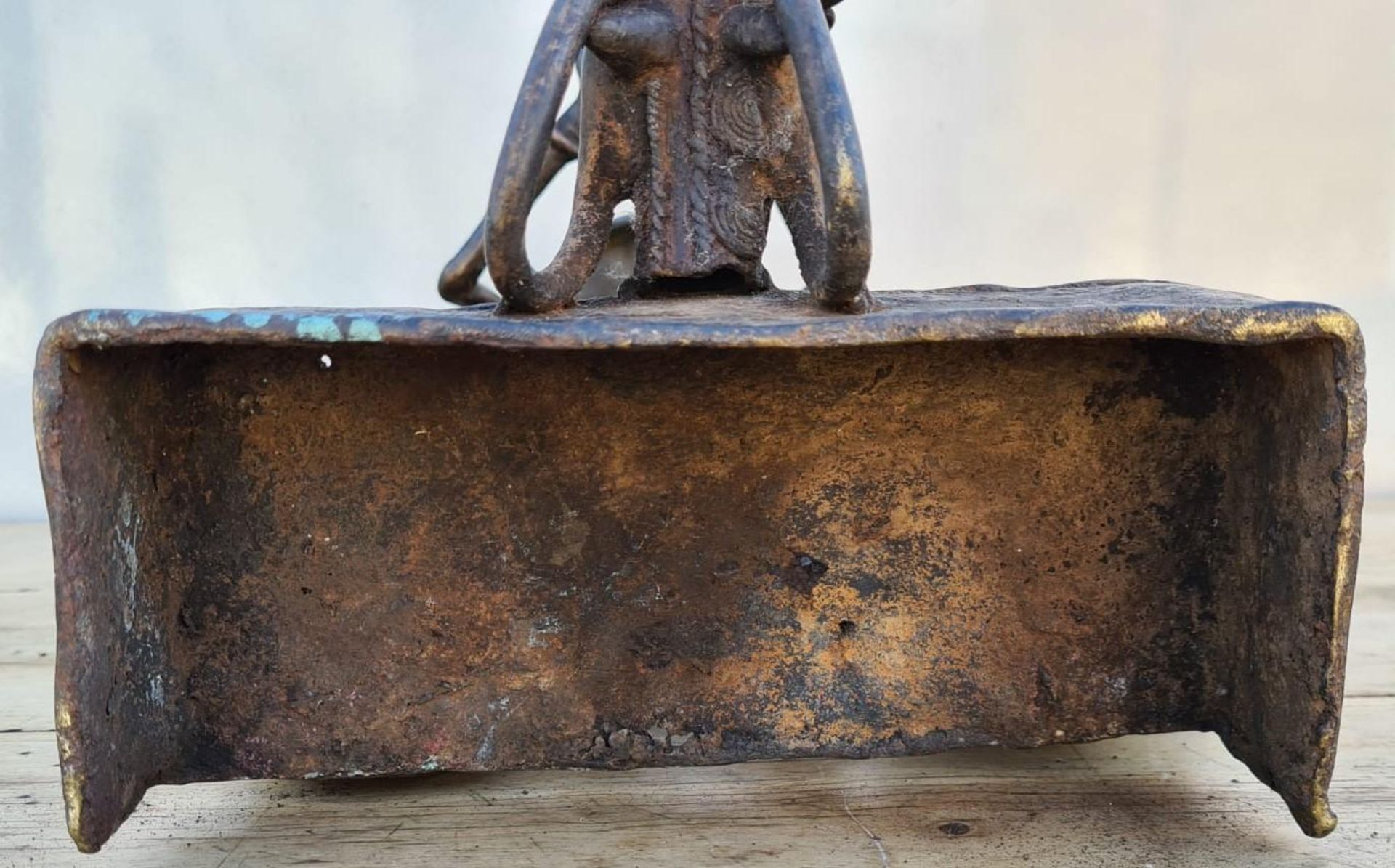 Afrikanische Skulptur aus Bronze, 1. Hälfte 20. Jahrhundert - Bild 8 aus 8